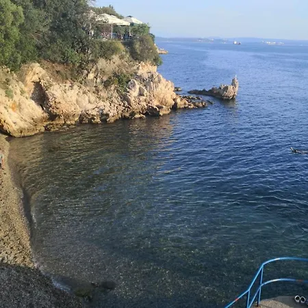 شقة Comfort Rijeka - With Partial Sea View 3 كوسترينا